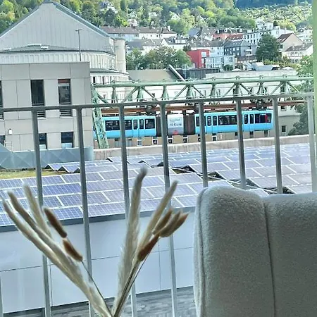 Luxurioes & Sehr Zentral In דירה